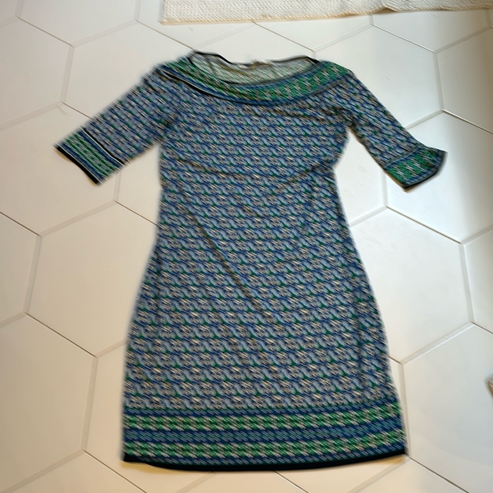 Comfortable Max Studio fitted dress